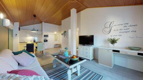 Apartamentos Lara Superior App 4 Star By The Sea