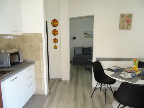 Olga Apartment Near The Beach