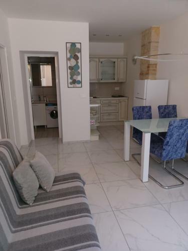 Apartman Val 1