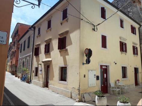 Apartamento Casa Istri�