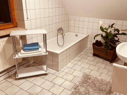 Apartamento Meing�stehaus Im Fr�nkischen Seenland
