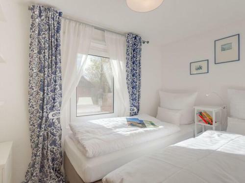 Holiday Home On The Backwaters, L�tow