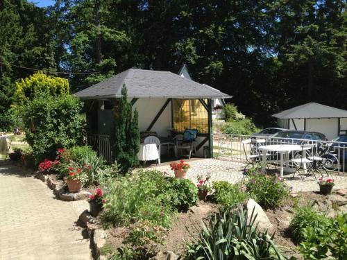 Apartamento Heringsdorf Haus Im Park Mit Hund