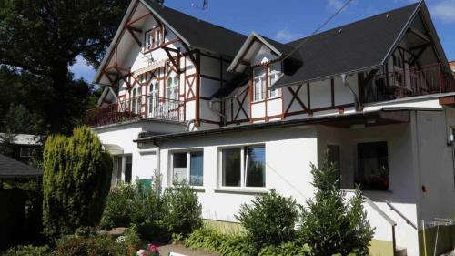 Apartamento Heringsdorf Haus Im Park Mit Hund