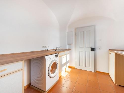 Inviting Holiday Home In Neunburg With Private Garden
