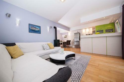 Apartment Sarena