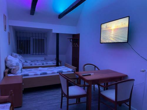 Hostal Citygl�cknms - Direkt Am Bahnhof Und Einkaufszentrum