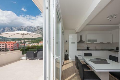 Hostal Apartments Villa Hadria