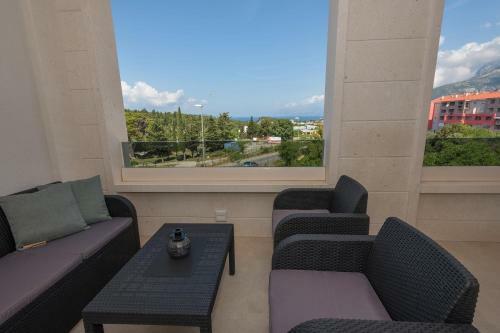 Hostal Apartments Villa Hadria