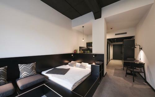 Moliving Serviced Apartments