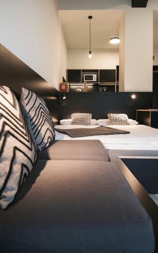 Moliving Serviced Apartments