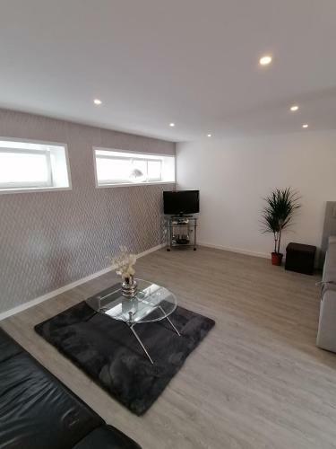 Apartamento Sharky Ferienwohnung In Bahnhofsn�he
