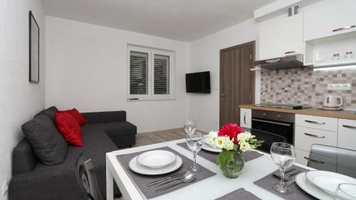 Modern Apartments Iva