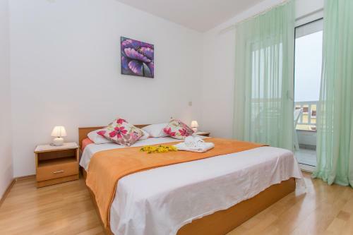 Apartments Snjezana Makarska