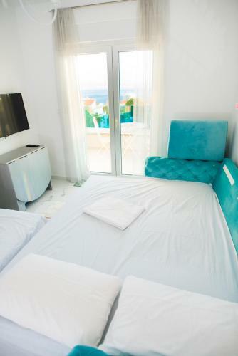 Sea View Luxury Studio Apartment