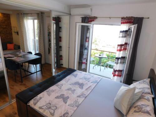 Jacky Apartment / Sea View