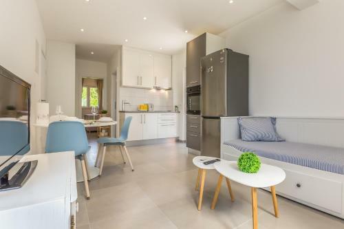 Apartments Nikolina