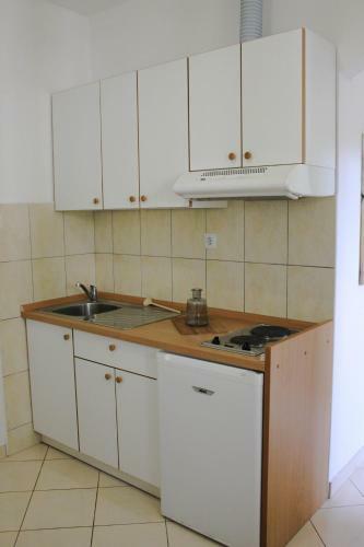 Apartments Pino