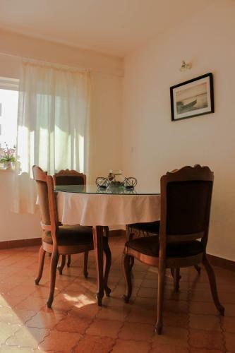 Apartments Pino