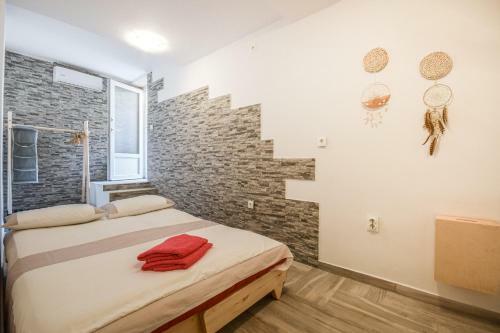 Luna Apartment
