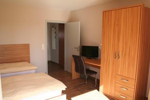 Hostal Pension Am Sundh�user See