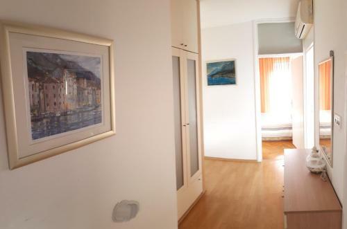 Apartment Twiggy