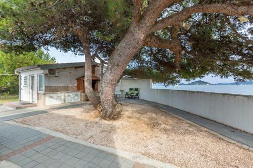 Beach Apartment M & B