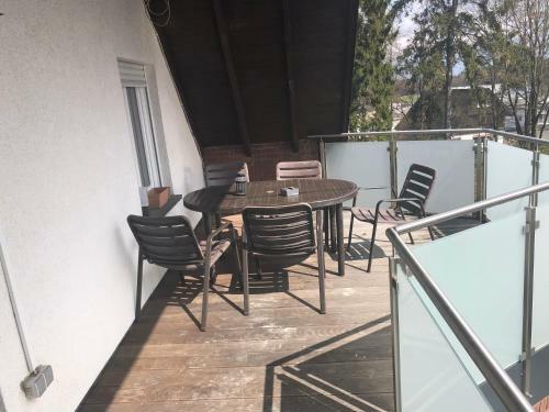 Hostal Gaestehaus Savo
