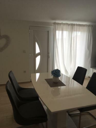 Luxury Apartments Vu?ini? Pirovac