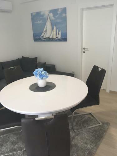 Luxury Apartments Vu?ini? Pirovac