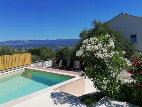 Four Bedrooms Villa Anita