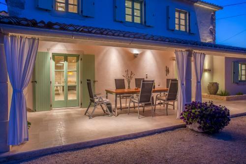 Stone Villa Levanda With Private Pool
