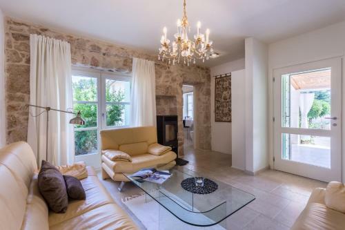 Stone Villa Levanda With Private Pool