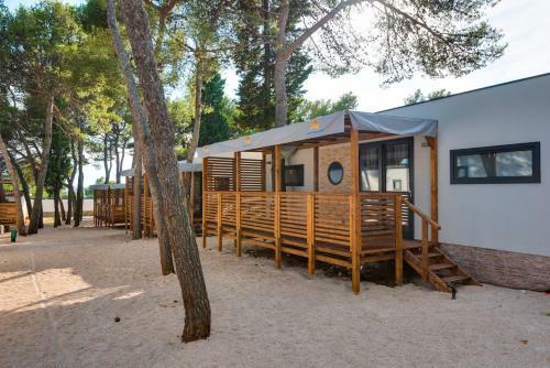 Hotel Mobile Home Pirovac 33