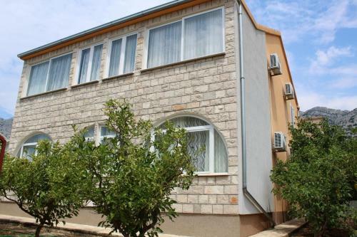 Apartments Alma