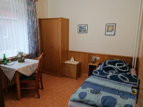 Hostal Hotel Pension Garni Haus Am Strand
