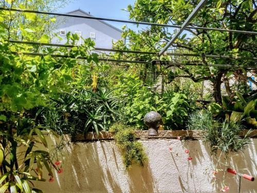 Spacious Garden House, Orebi? (4+1)