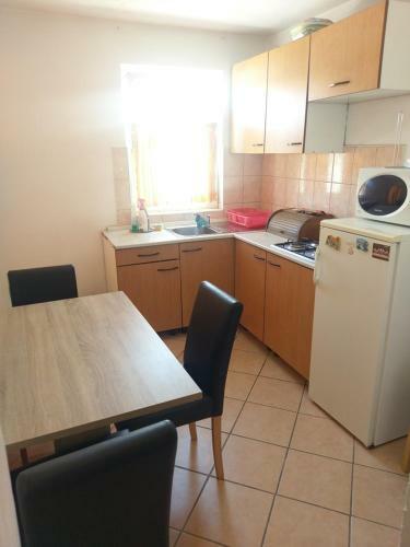 Apartamentos Pako?tane, Spacious Ap 6+2