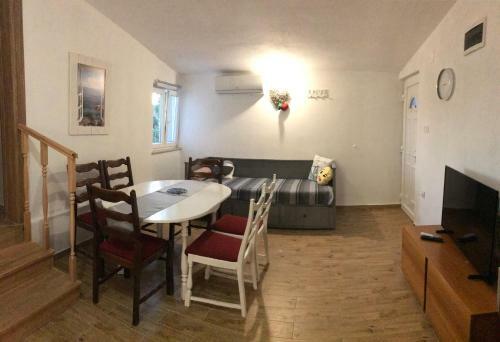 Apartman S Pogledom Na More