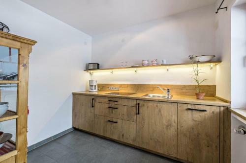 Fischer Apartment B