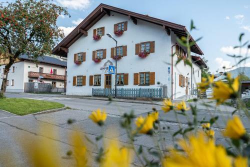 Hostal Ammergau Lodge