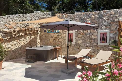 Holiday House - Old Olive