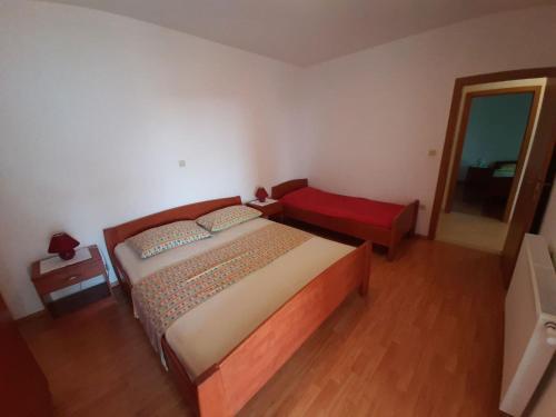 Comfortable Apartment With Covered Terrace And And Sea View