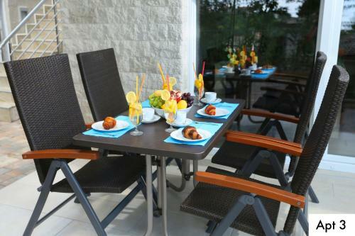 Apartamento Villa Dragi With Pool, Sauna, & Jacuzzi