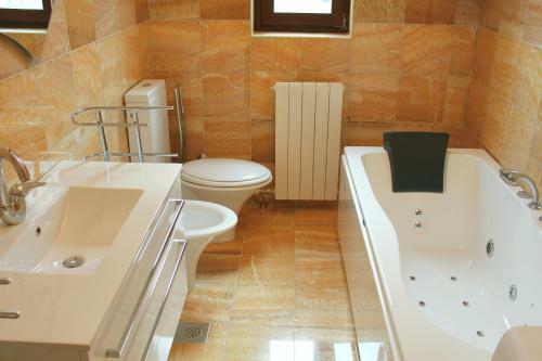 Exclusive Apartment In Villa Calista