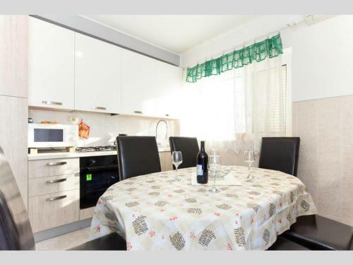 Villa Giani Apartments With Swimming Pool