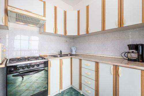 Villa Giani Apartments With Swimming Pool