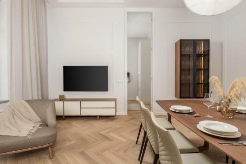 Plaza Apartments