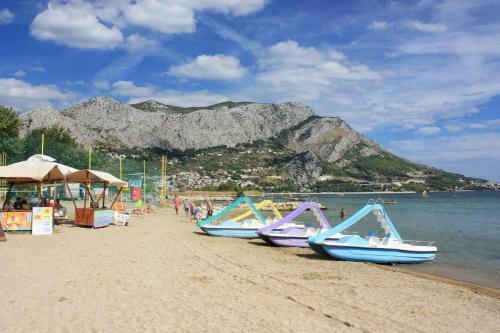 Apartments With Wifi Omis - 4654