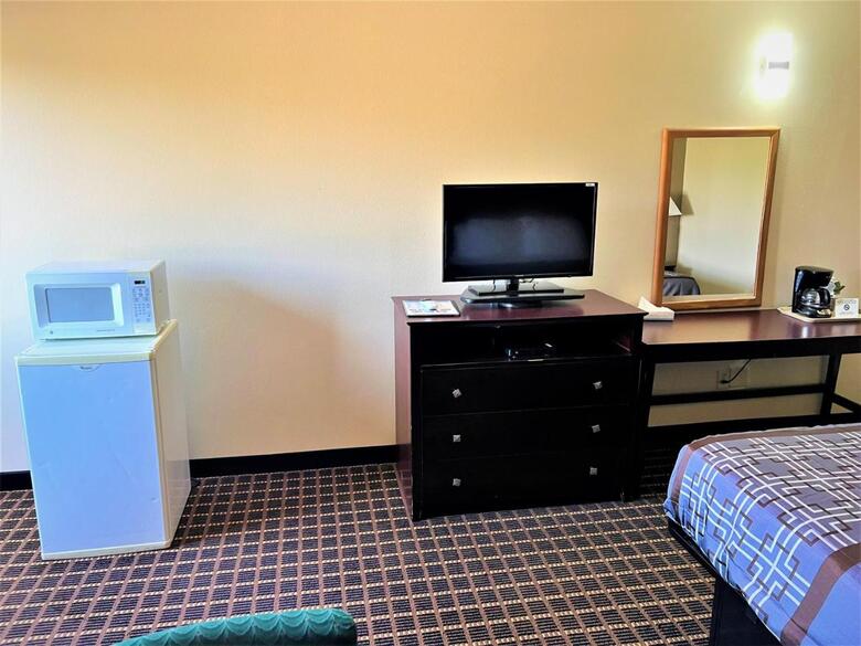 Hotel Designer Inn And Suites